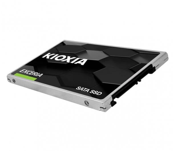 kioxia-240gb-3.jpg